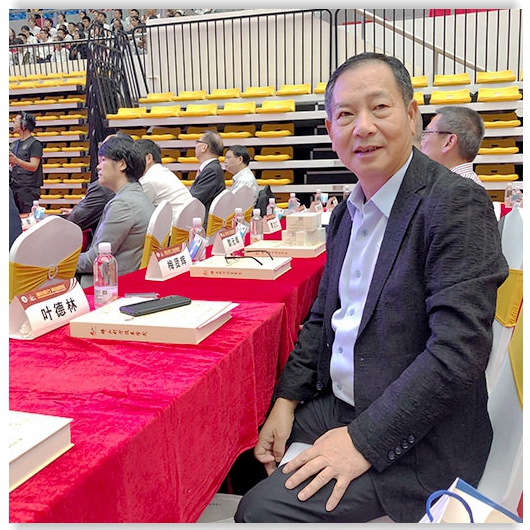 ���壺У������a���ںϣ����c���Ժ60�d�x��